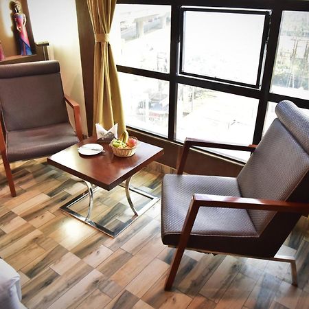 Kalyani Hotel Ambassador Chocolate Inn מראה חיצוני תמונה