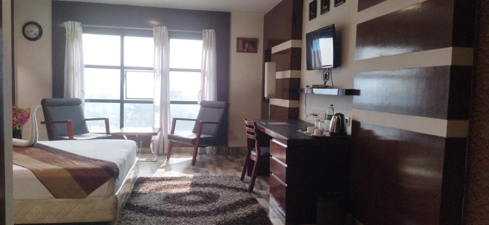 Kalyani Hotel Ambassador Chocolate Inn מראה חיצוני תמונה