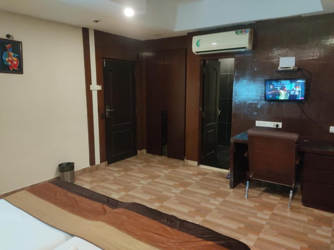 Kalyani Hotel Ambassador Chocolate Inn מראה חיצוני תמונה